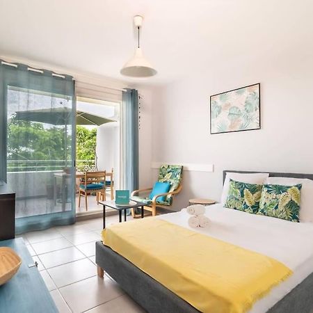 Flamboyant - Studio 2 Personnes Avec Lit De Qualite Hoteliere Separable Pour Couple Ou Amis Avec Tres Belle Terrasse A 12 Min A Pied Ou 4 Min En Voiture Du Lagon De L'Ermitage - St Gilles Les Bains La Saline Le Bains Dış mekan fotoğraf